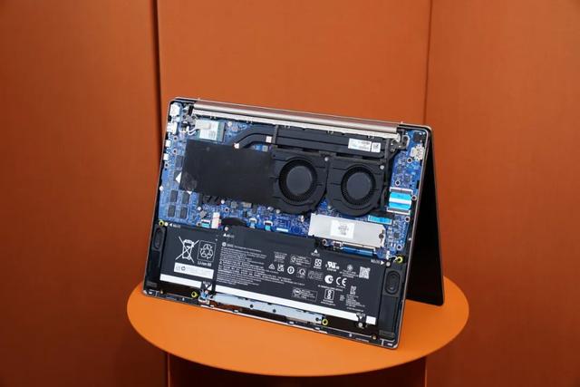 惠普|惠普星14 Pro深度测评:年轻人的时尚高能之选