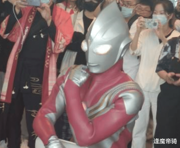 coser|杭州漫展特攝coser多，仔細看就會發現，這些奧特曼“都不好惹”！