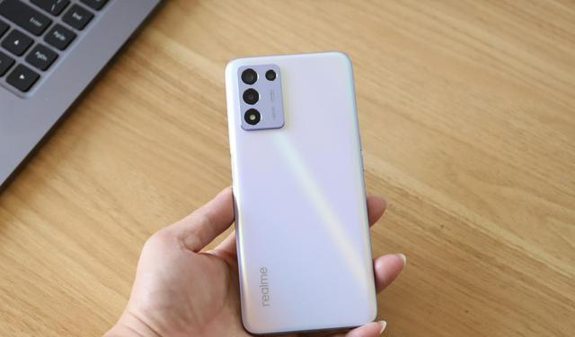 电池|坚持大电池,realme真我Q5s携6000mAh归来,1399起步过于良心