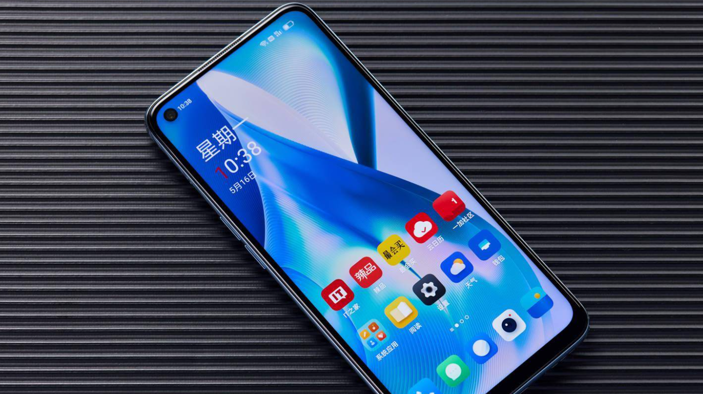 MacBook Pro|手机手表平板怎么选?暑期换新看这三款好口碑机型,不做冤大头