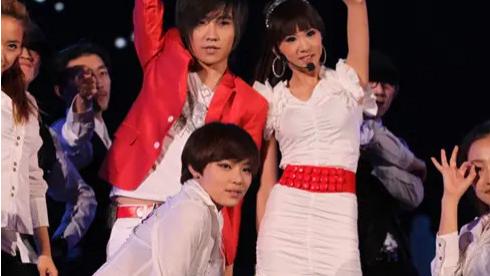 周杰伦|死去的青春又攻击我！对不起，10年前周杰伦真不是他对手...