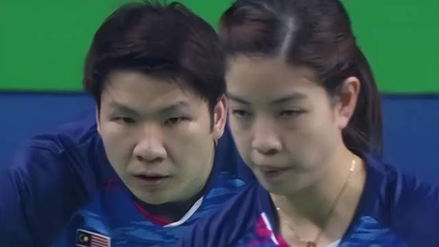 何冰娇|2: 0！中国羽毛球旗开得胜，韩国大师赛首冠到位，何冰娇直面劲敌