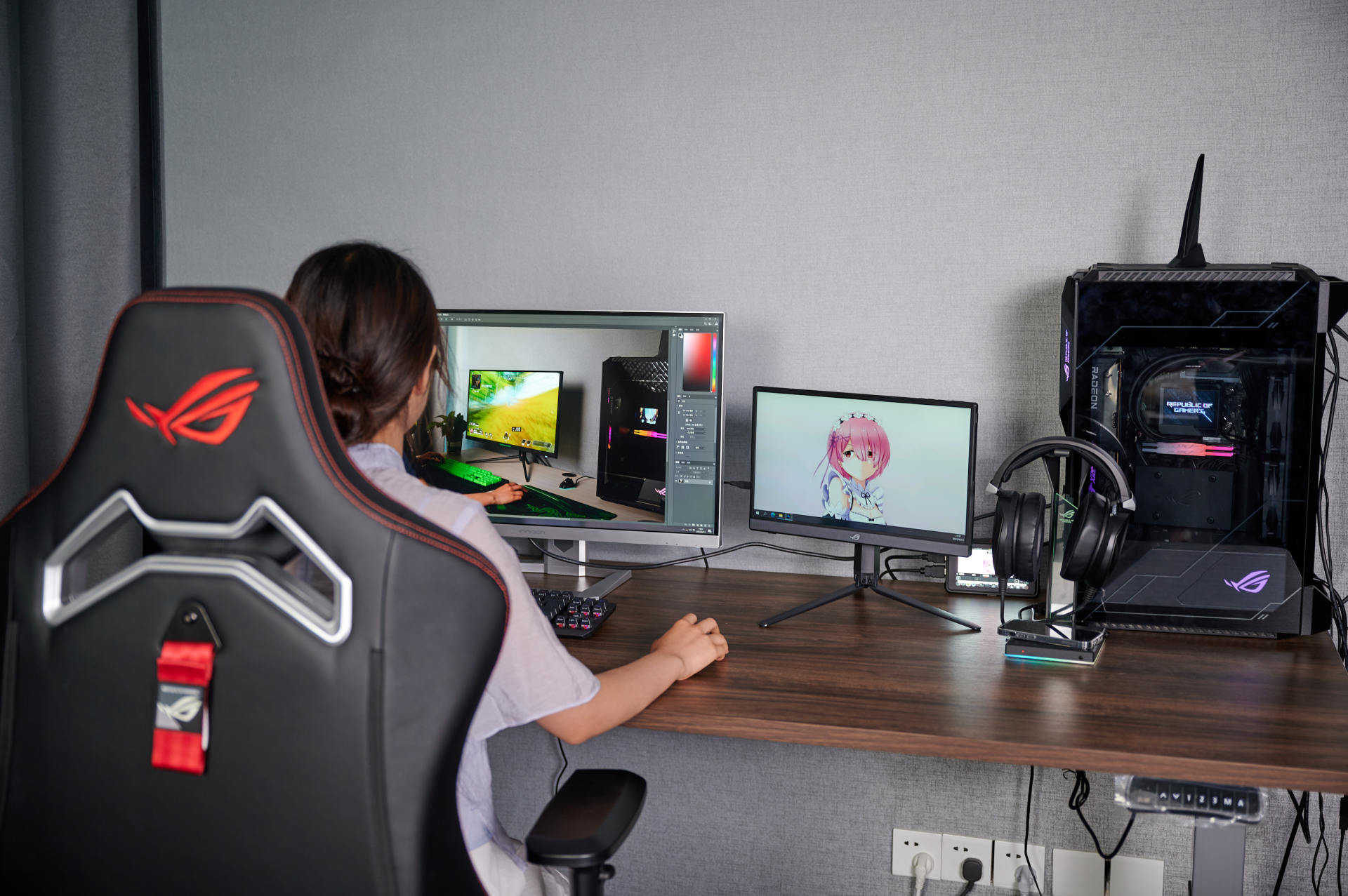 显示器|ROG全家桶桌搭 | 既然要追求败家，那就要贯彻到底咯