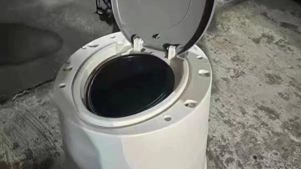 上海宝山解释发放马桶必要性，蕴含科技含量，小便能瞬间变成固体