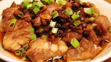 糕点|美食推荐：荷叶蒸牛蛙，豆豉姜汁蒸排骨，蒜香鸡翅，干煸四季豆