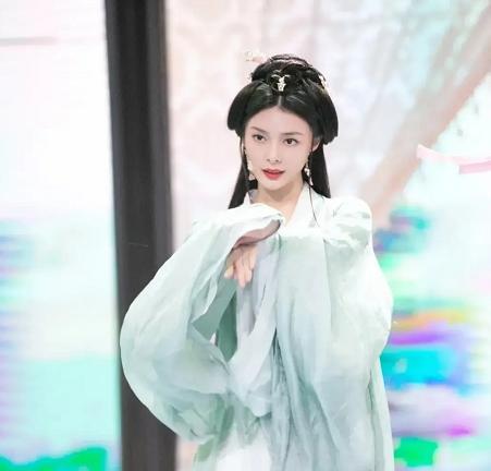 四大美人|最新四大美人造型曝光，张予曦红衣昭君却输给了袁冰妍的貂蝉！