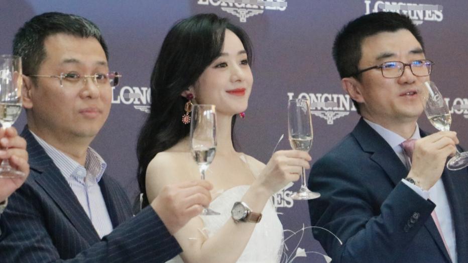 迪丽热巴|当红女星生图哪家强？躲过了刘亦菲，却被迪丽热巴给惊艳到了