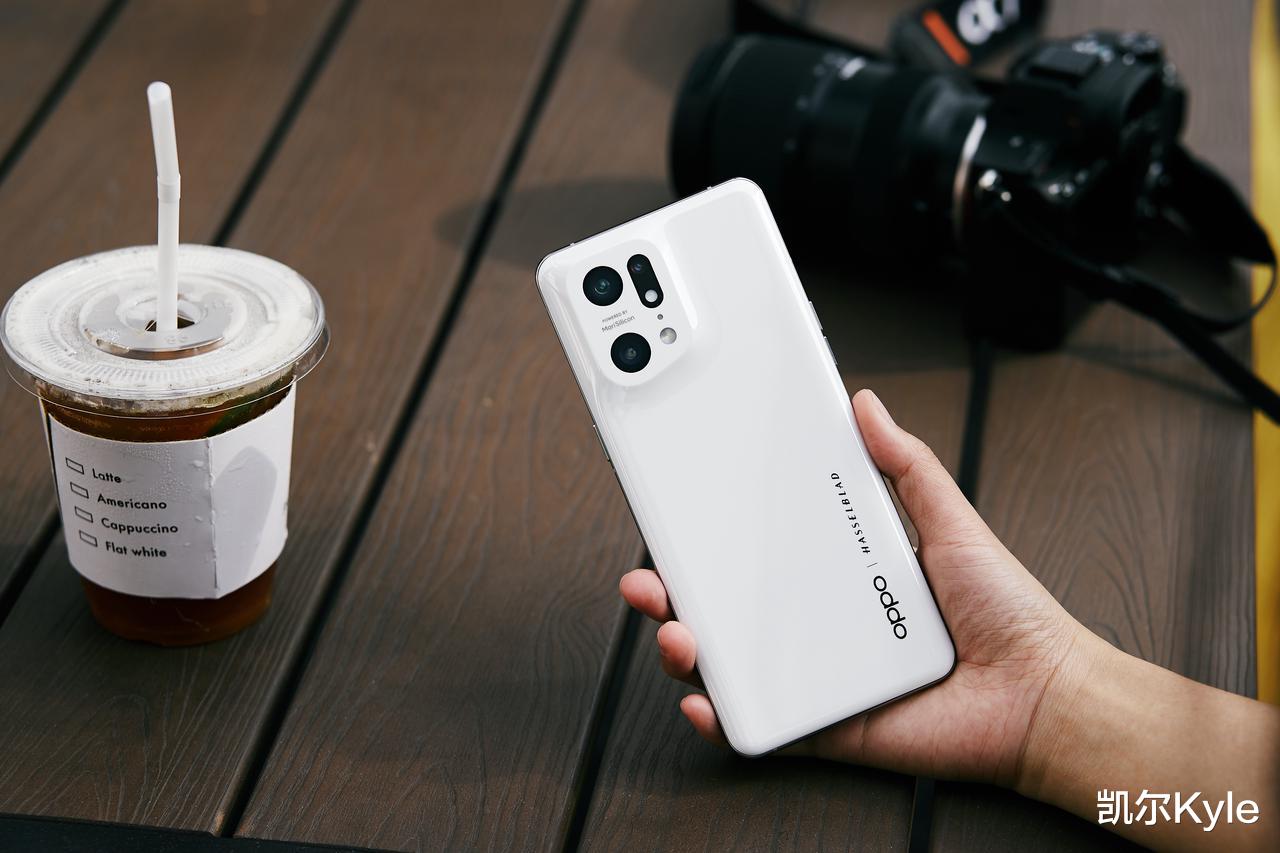 安卓|安卓系统聊天截图隐私信息可以自动打码了,这也太精了吧!