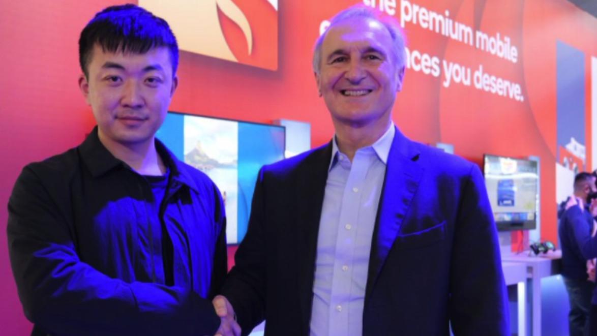 小米科技|梦回小米8？一加创始人打造新机曝光，透明后壳支持无线充电！