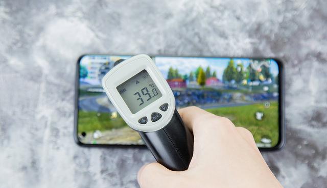 跑分|6nm旗舰降至1699,71万高跑分+60W快充,等于是不想赚钱了