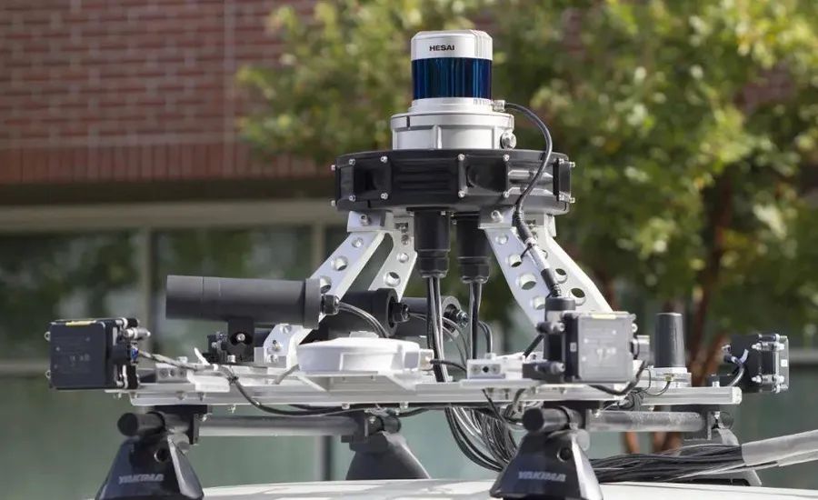 芯片|中国北斗芯片领先世界两代水平、CMOS图像传感器芯片仍需努力