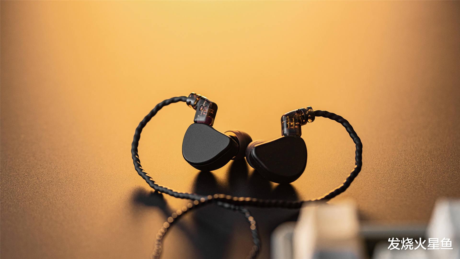 耳机|又一款百元内卷级HiFi耳机，简评锐可余音GY-20