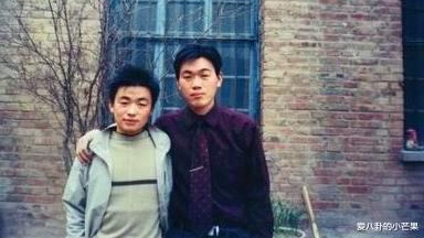 |王宝强：弟弟被绞死，自己车祸表弟车祸，老婆出轨母亲离世，谁承受得住？