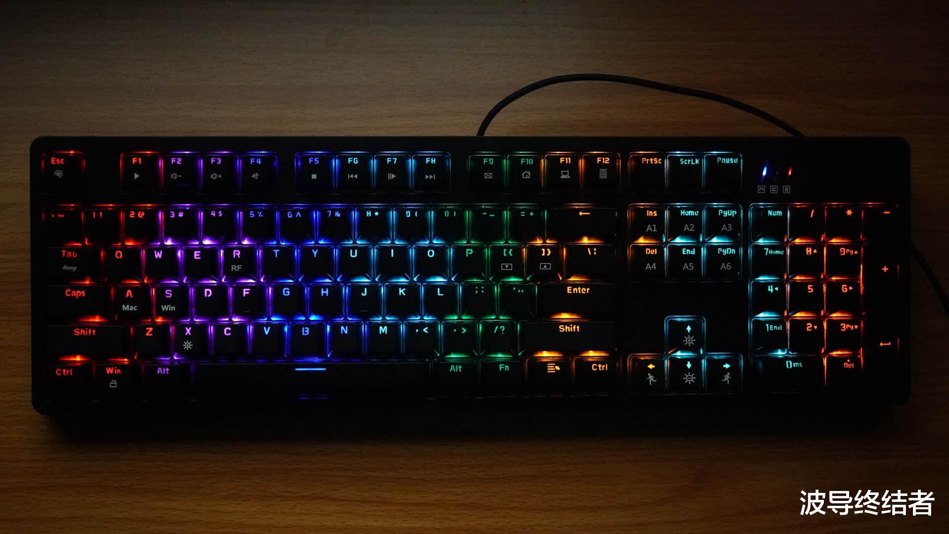 |脱颖而出 - 斗鱼DKW150无线双模机械键盘