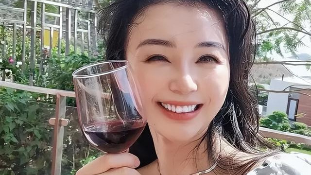 最美中国|NBA最美中国女主播晒美照！自曝与强壮男友分手，如今单身没人追