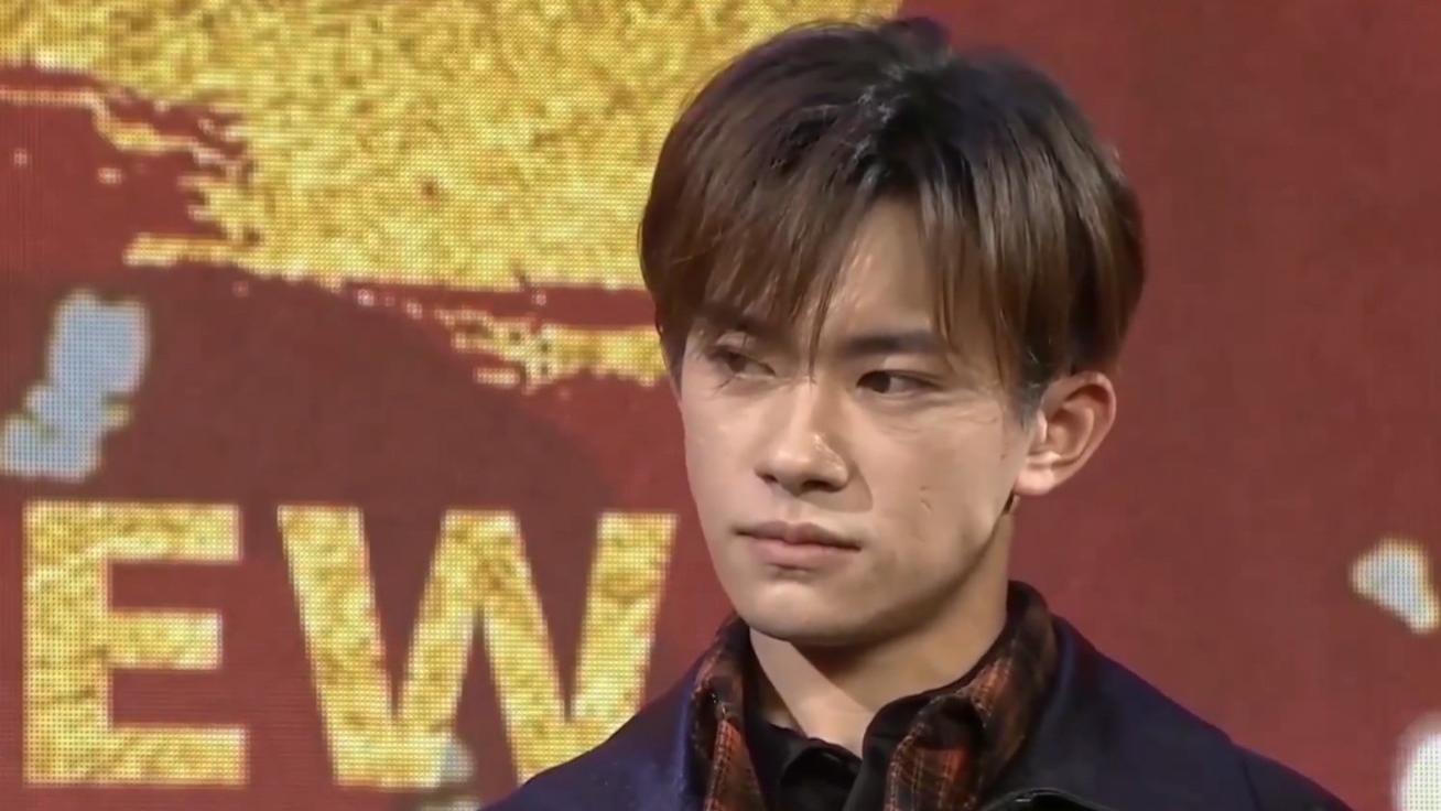 关晓彤|易烊千玺的演技获赞，这位老戏骨的夸赞更让人感触，太难得了