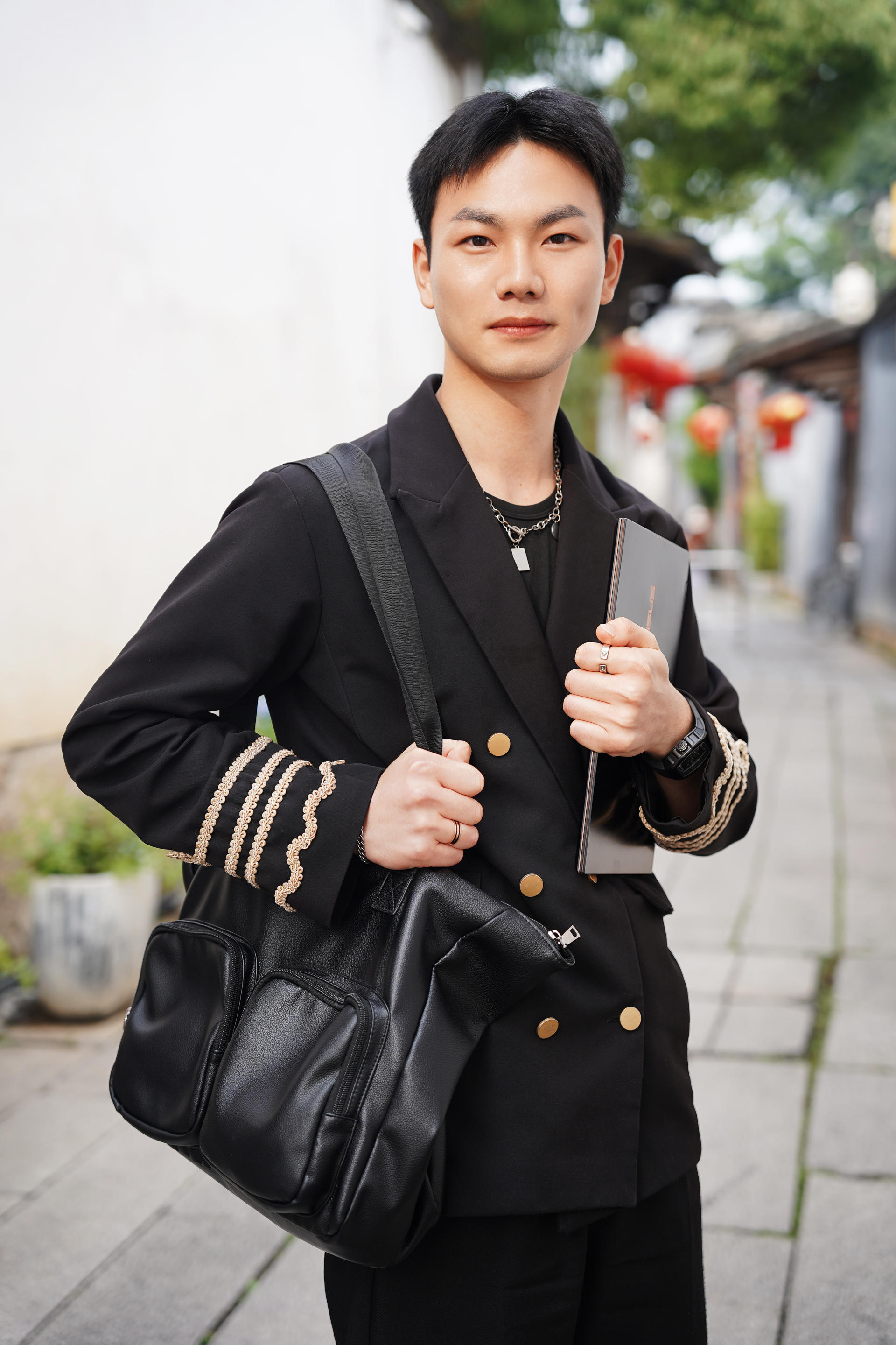 华硕灵耀|华硕灵耀X逍遥360°翻转本体验:高效便携的商务首选