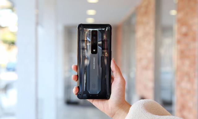 戴尔|红魔8Pro底气十足，有20G+1TB撑腰，还怕不好卖吗？