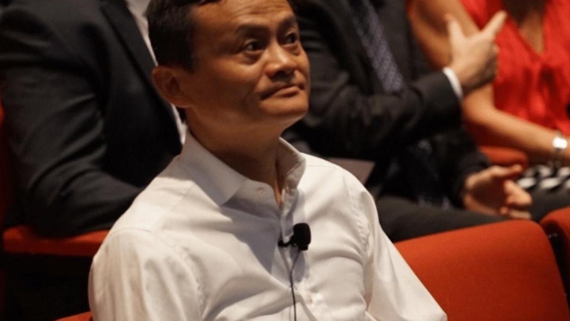 spring|35年前，一对父子每年资助马云400元上学，这报答绝了