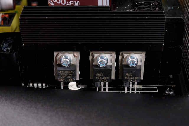 显卡|原生支持PCIE-5.0显卡,技嘉UD1000GM PG5金牌电源评测