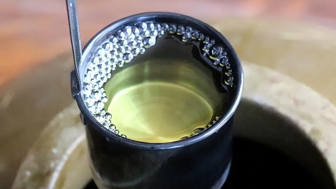 蜂蜜|散酒比瓶装酒还好喝，喝完不上头是什么情况？