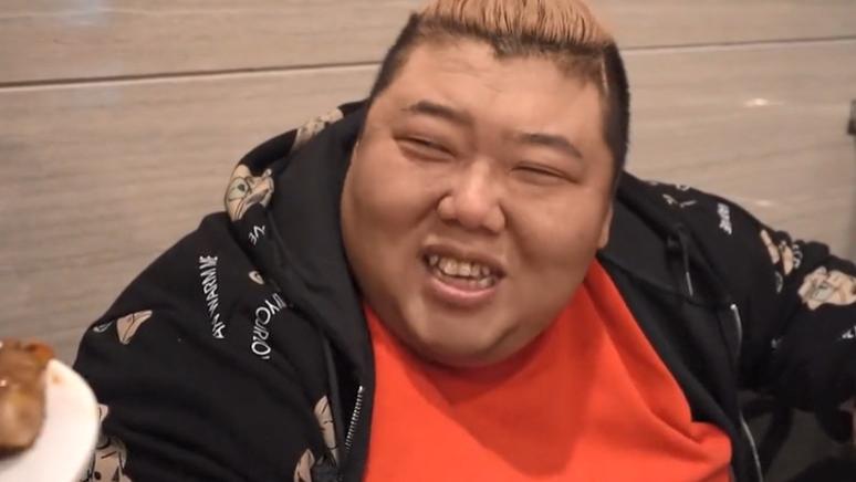 猪蹄 175W粉丝的胖猴仔炖猪蹄，说话不再“大喘气”，直言一口肉都不吃