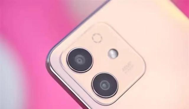 |1500元档手机怎么选?4款物美价廉,人气超旺!