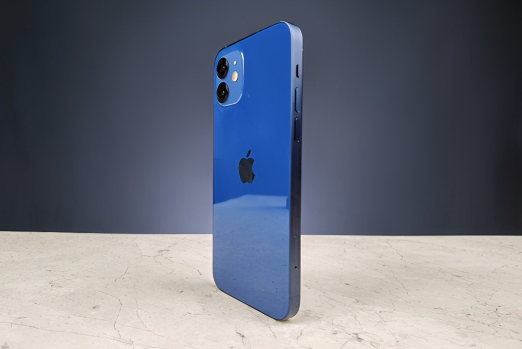 |iPhone12降价后还值得买吗？转转二手价性价比更高