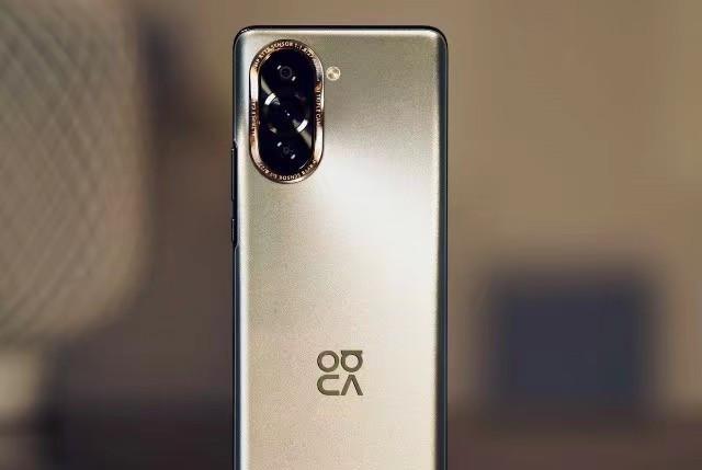 一加科技|华为Mate50回归刘海屏?顶配麒麟9000S鸿蒙3.0,真香!