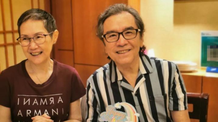 姜大卫|姜大卫夫妇与秦沛女儿聚会，36岁侄女长相甜美，嘟嘴卖萌太可爱