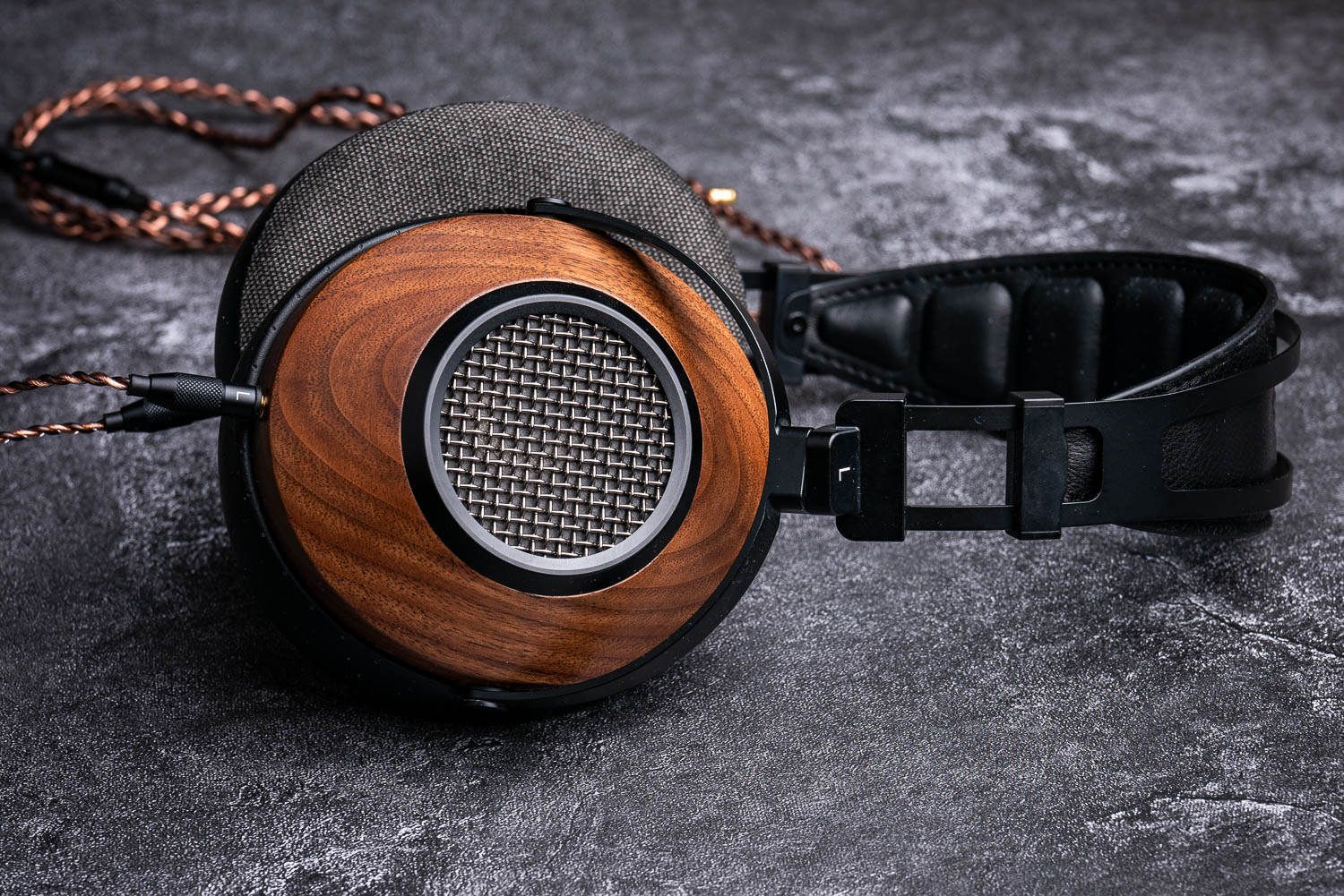 耳机|一副近乎理想的开放式便携头戴——SIVGA SV023