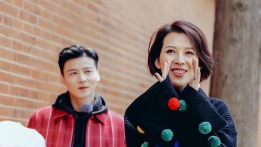 蔡少芬|蔡少芬全家从上海搬回香港之后，刘畊宏全家随机同样上海，离开的理由很现实