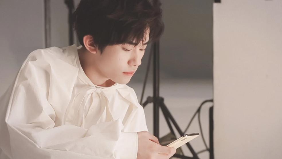 陈小春|《幕后》李淼透露幕后的易烊千玺，流量演员并非贬义词，他做出了示范