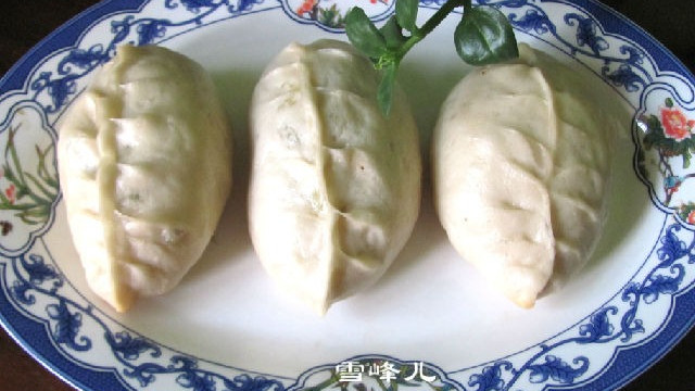 草原种植的一种牛羊野草，嫩芽时人也可以食用，它做包子馅美味好吃