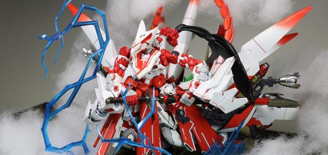 模型|九尾狐异端高达模型