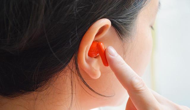 蓝牙耳机|薛之谦联名漫步者FitPodsDSP:年轻人的第一款真无线蓝牙耳机