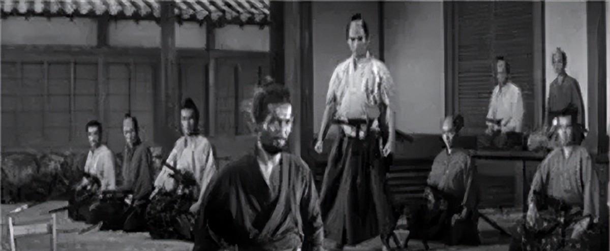 一个日本军人切腹自尽全过程: 看着极其痛苦, 却不可以吭一声