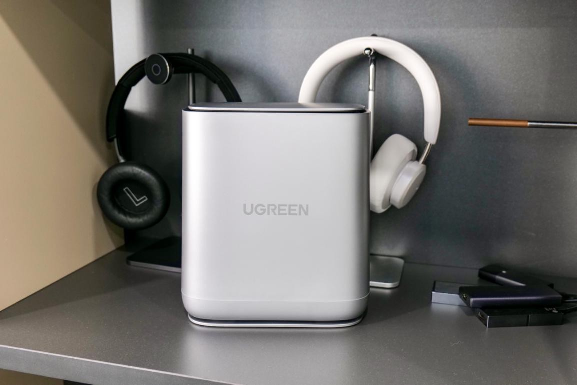 wb战队|1900不到就能买最新款iPhone？iPhone SE3被逼骨折出售