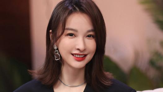 吴昕|吴昕再上热搜，《快本》停播后，没想到除了何炅，发展最好的是她