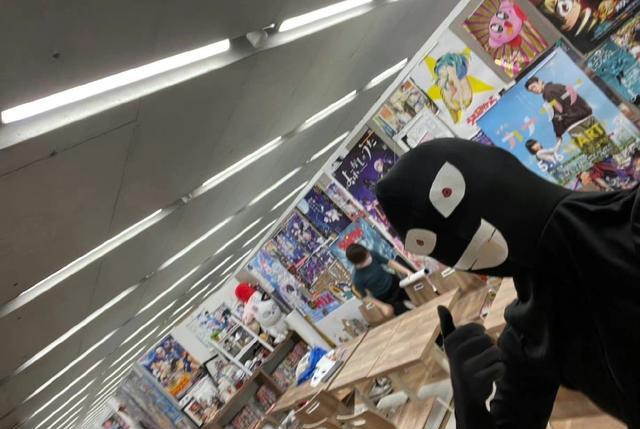 漫画|名侦探柯南漫画百卷企划以犯泽先生动画化为终点,小黑偷盯降谷零