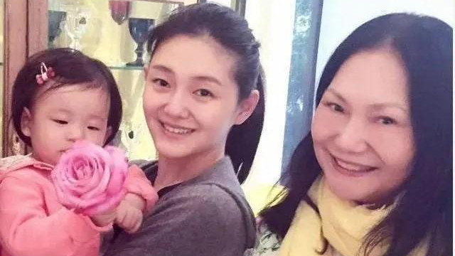 卡戴珊|大S母亲认可新女婿，称新女婿及格了，母亲节还给自己送花