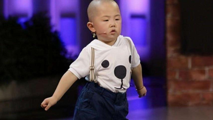 张靓颖|童星出道为什么不好？看看小小彬、阿拉蕾、张俊豪就知道了