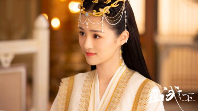 花千骨|《且试天下》华纯然，比《花千骨》糖宝和《三生三世》小巴蛇如何