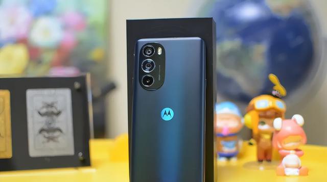 尼康|摩托罗拉“不讲武德”,顶级旗舰跌至千元机,友商尴尬了