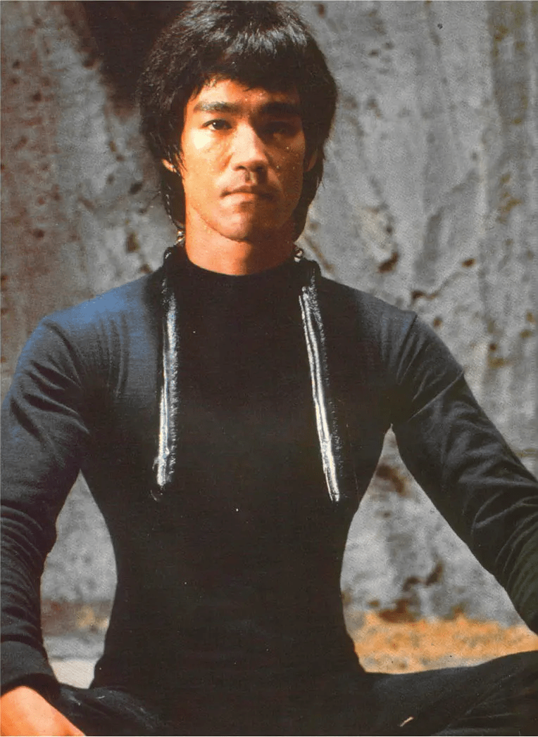 李小龙被侵权,索赔额高达2.1亿,为何他肖像权这么值钱?