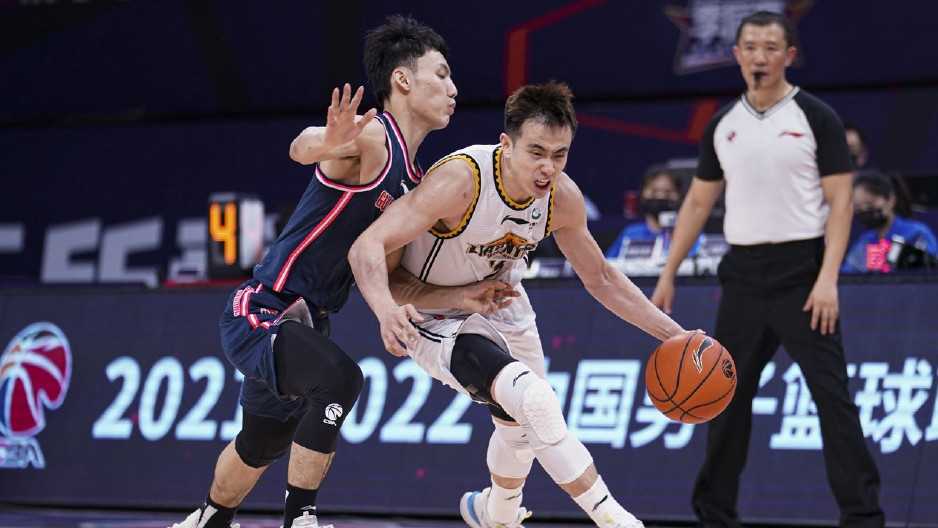 |广东男篮寻找新目标！放弃莫泰尤纳斯，盯上2米25巨无霸