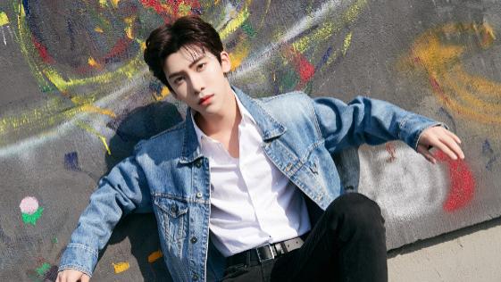 丁泽仁|继丁泽仁后，又一爱豆毁于“财色”，被粉丝大骂“人渣”