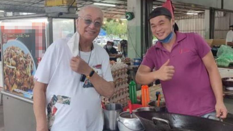 曾江|王羽去世后曾江首露面，国外度假心情好，现身大排档吃饭接地气