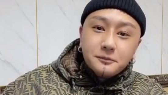 |方丈与辛巴决裂后，直播演戏卖“燕窝”，网友：谁蹭谁的热度？