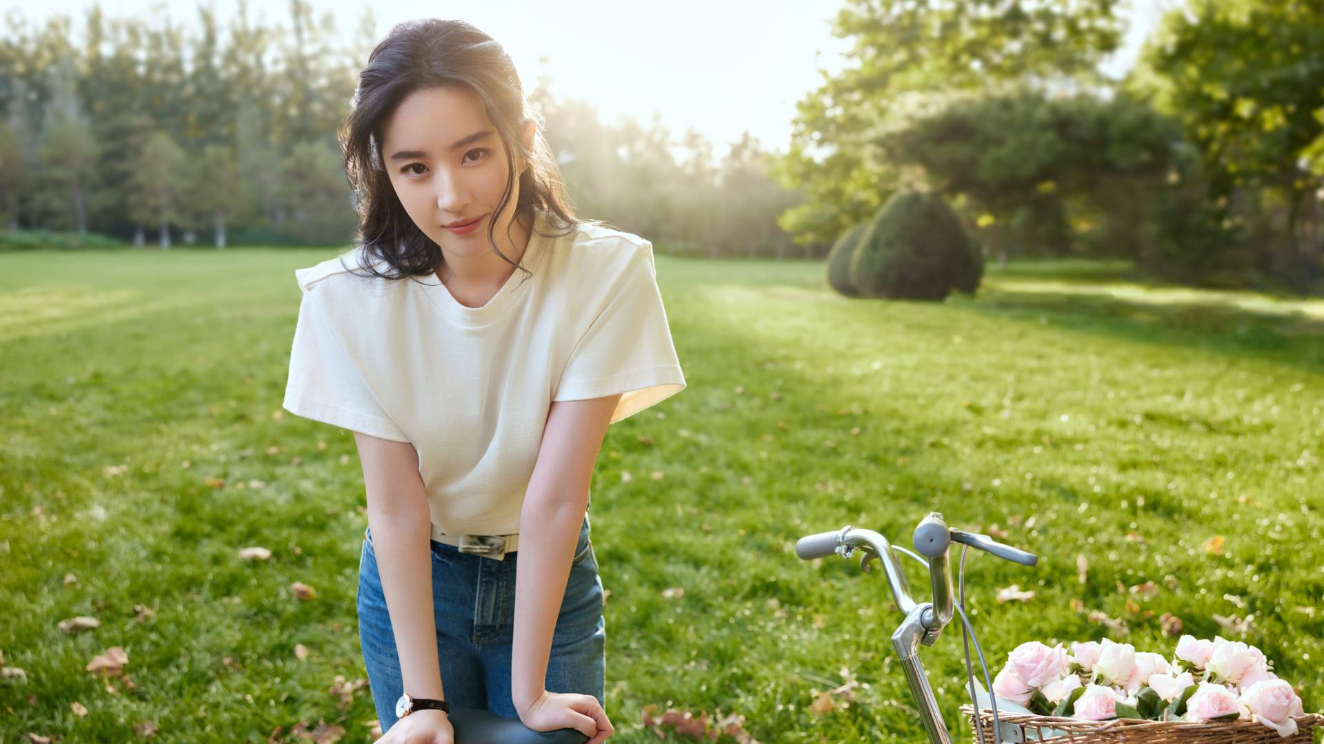 刘亦菲 身材焦虑｜与其思考如何堵住杠精的嘴？不如做好“才华管理”